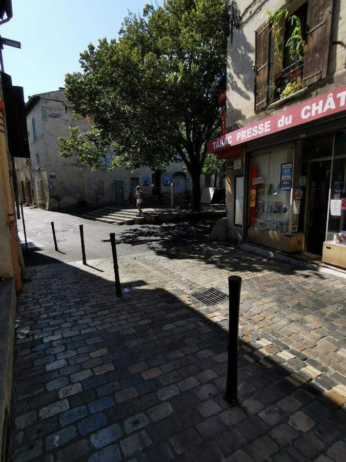 Ferienwohnung Les Oliviers, Avec Terrasse Beaucaire  Exterior foto