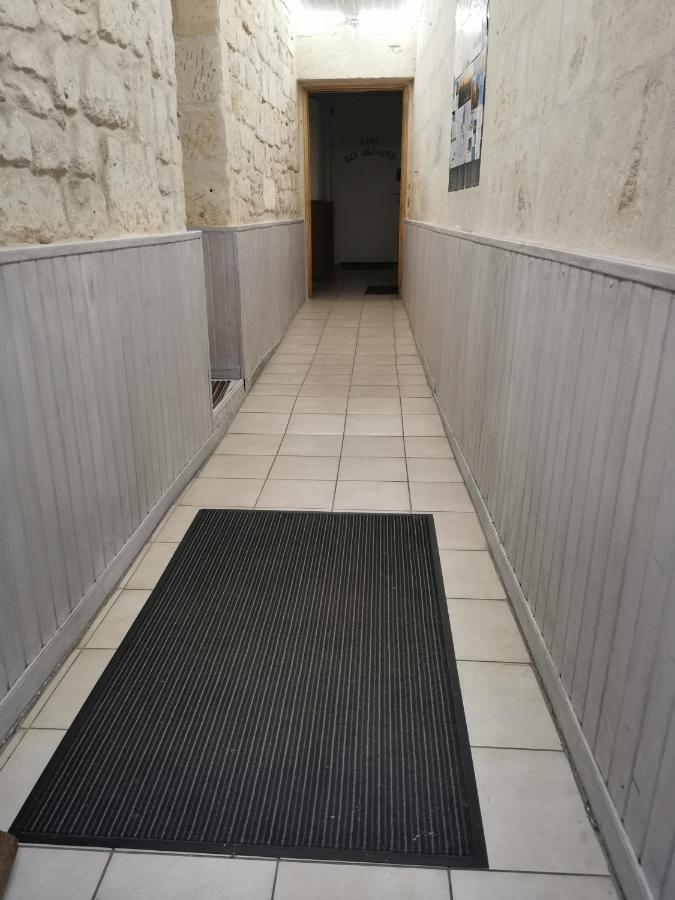 Ferienwohnung Les Oliviers, Avec Terrasse Beaucaire  Exterior foto